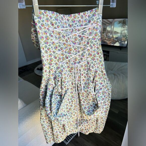 Rare Find! Betsey Johnson Y2K White Floral Corset Dress – Size 8 (No Tag) - Picture 11 of 13